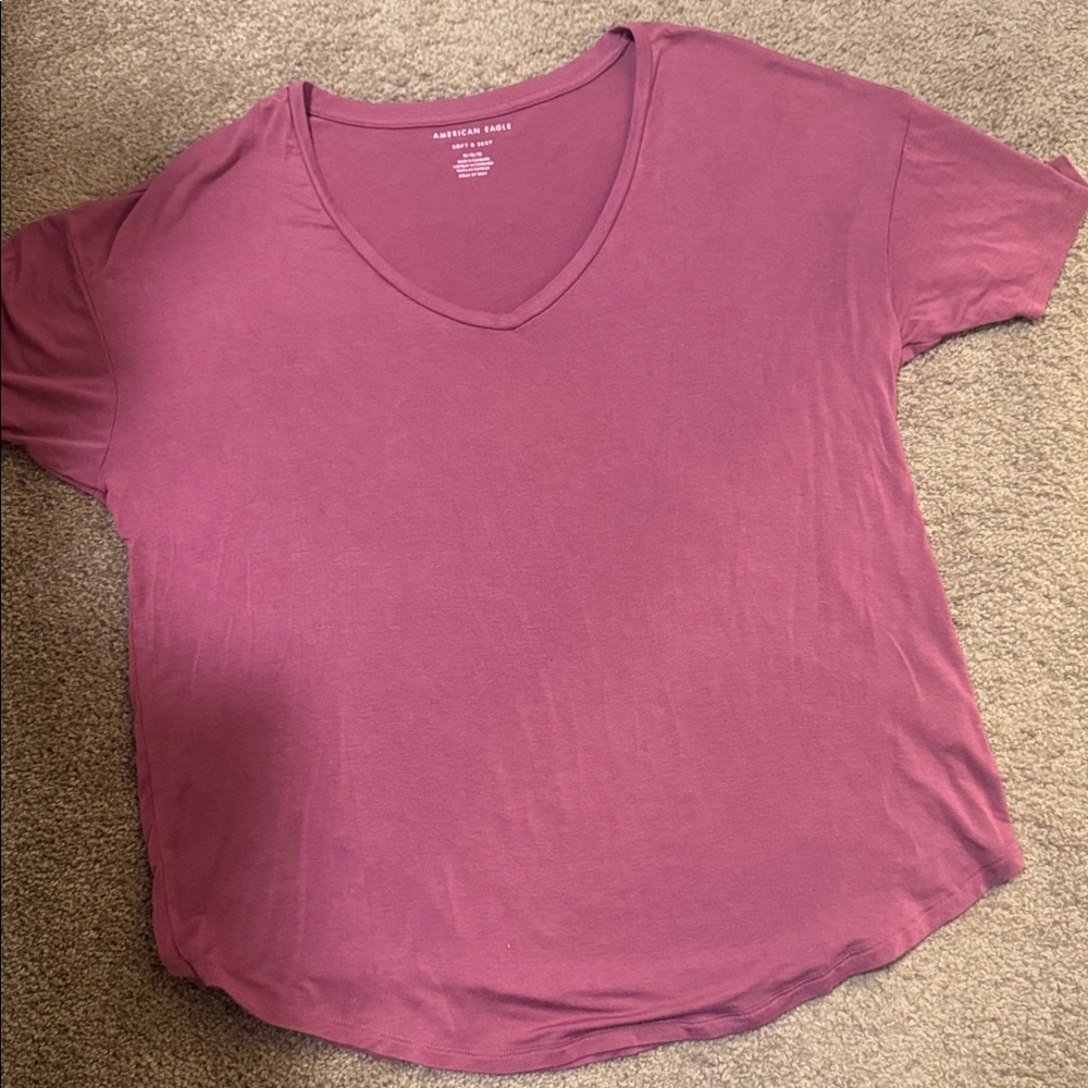 American Eagle soft and sexy v-neck